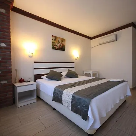 Lavinya 3* Bozcaada