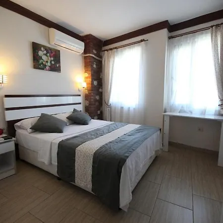 Lavinya 3* Bozcaada
