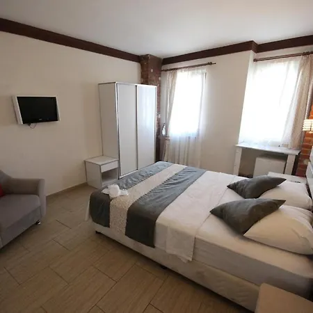 Lavinya Hotell
